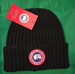 Canada Goose Black Knit Beanie